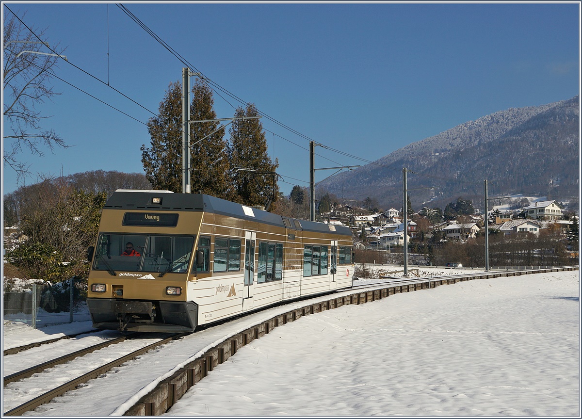 Bereits historisch: der CEV GTW Be 2/6 7003 in GoldenPass Lackierung im Dienste der CEV bei Château d'Hauteville. Zwischenzeitlich wurde der Triebzug zur BTI (asm) gebracht, wo er nach einer Revision seine gleichartigen Brüder unterstützen wird.
18. Jan. 2017