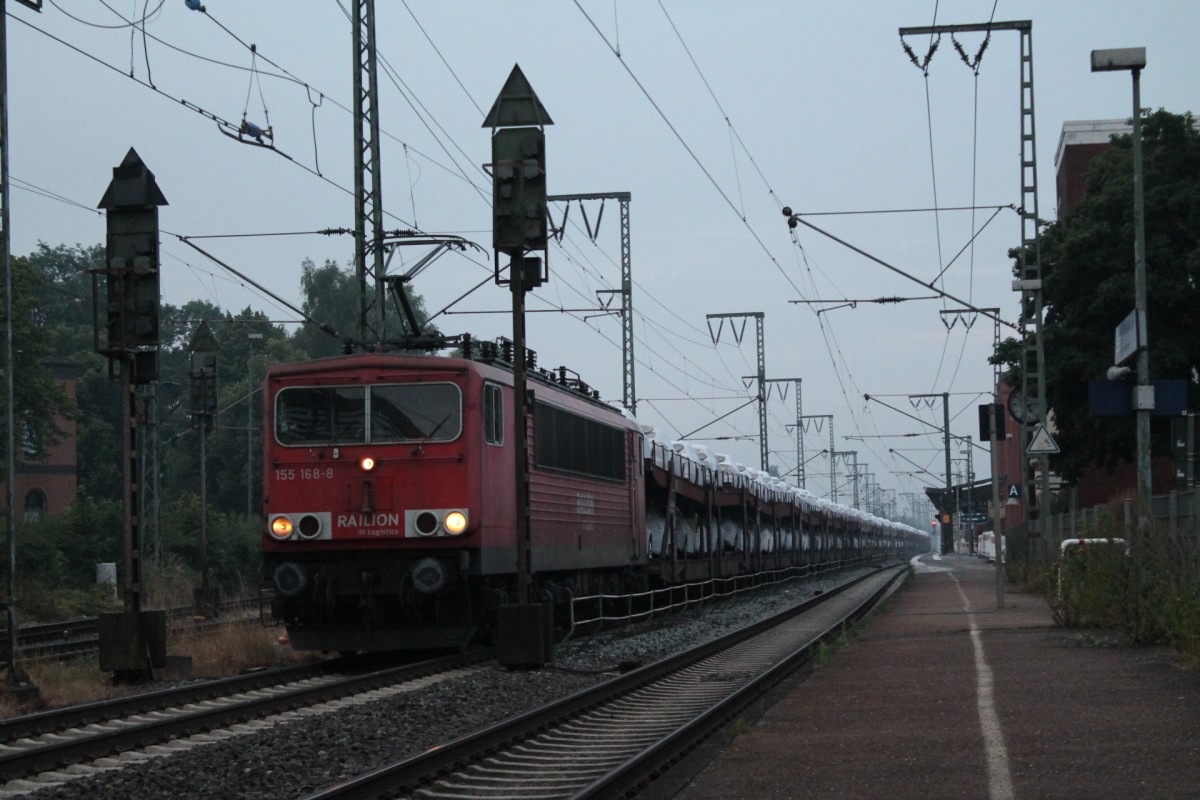BR 155 168-8 mit Autozug am 28.06.2014 hier in Leer Richtung Emden.