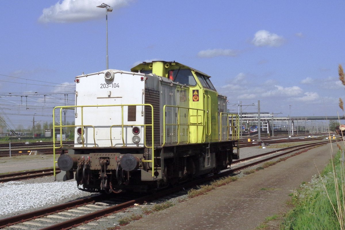 CapTrain 203-104 steht am 24 April 2019 in Lage Zwaluwe abgestellt.