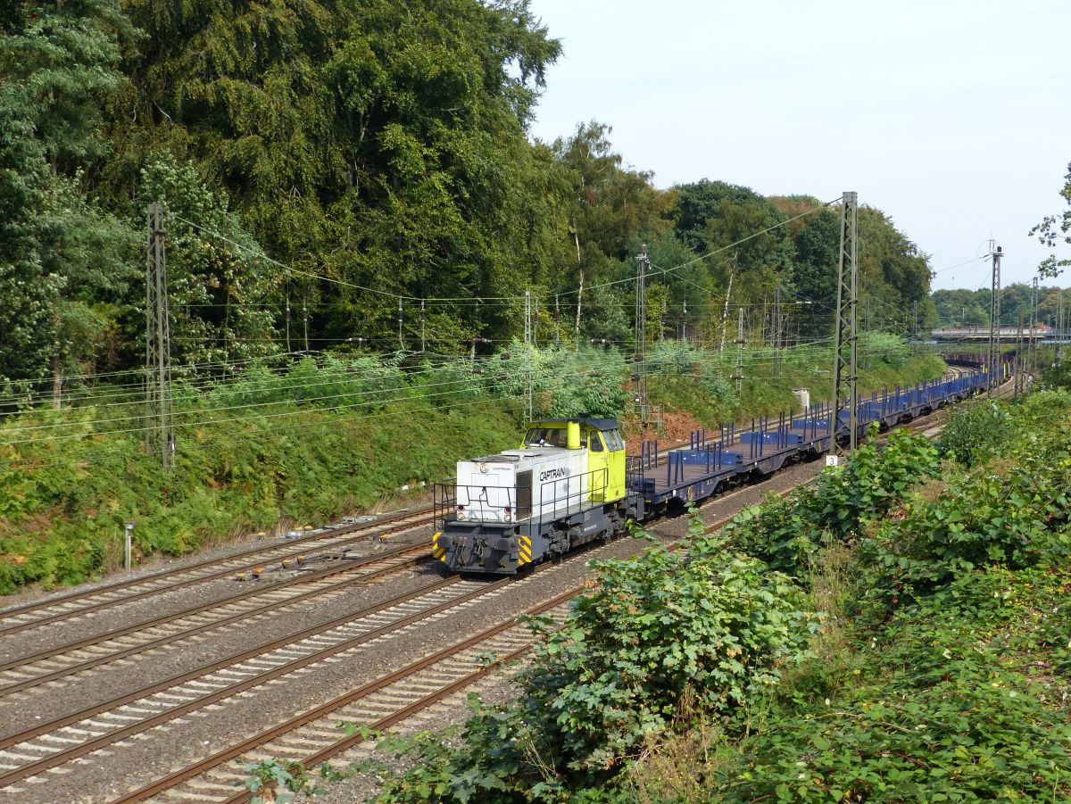 Captrain Diesellok V156 MaK G 1205 BB Baujahr 1994. Abzweig Lotharstrasse / Forsthausweg, Duisburg 22-09-2016.

Captrain dieselloc V156 MaK G 1205 BB bouwjaar 1994. Abzweig Lotharstrasse / Forsthausweg, Duisburg 22-09-2016.