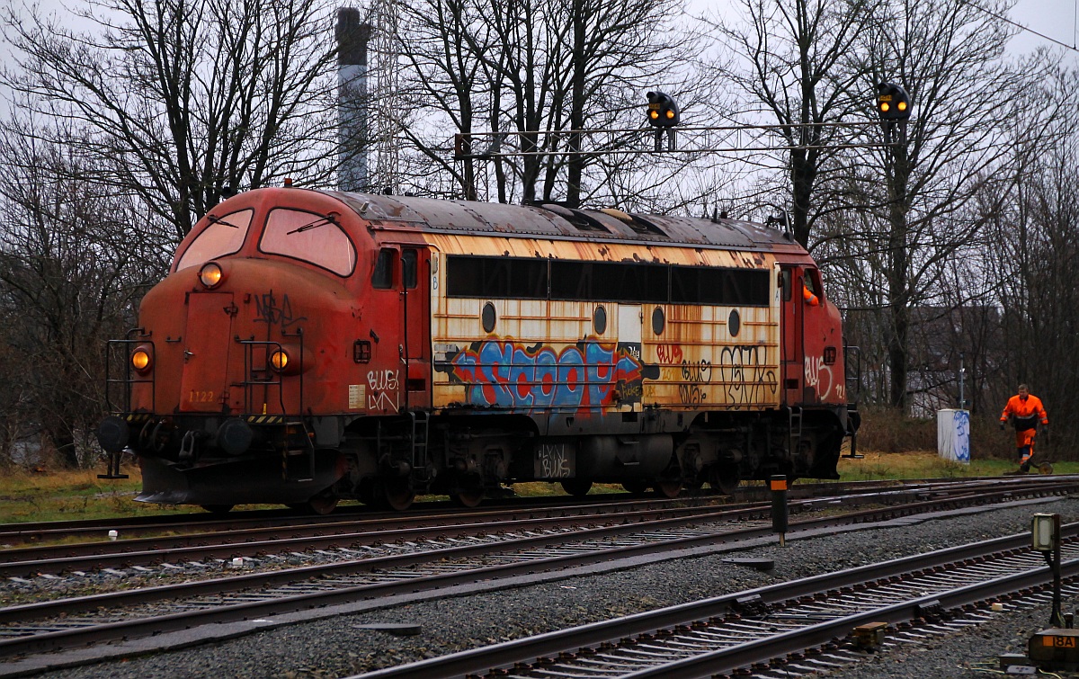 Captrain/Railcare MY 1122 bei Rangierarbeiten im Gbf Padborg. 08.12.2013