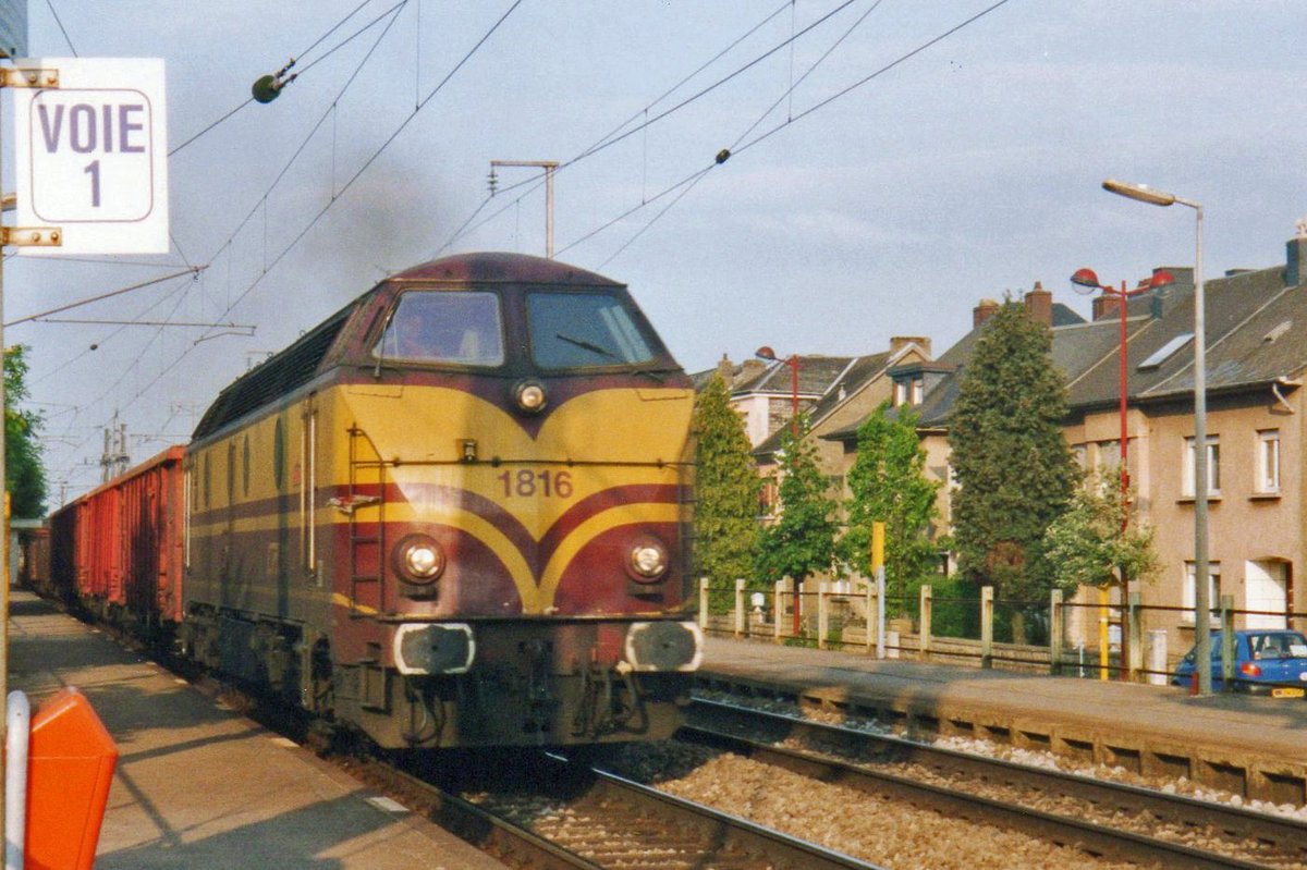 CFL 1816 passiert der Fotograf in Noertzange am 20 Mai 2004.