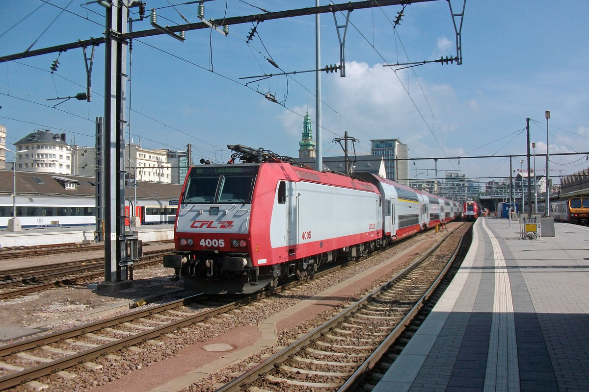 CFL 4005 treft am 8 Juni 2015 in Luxembourg ein.