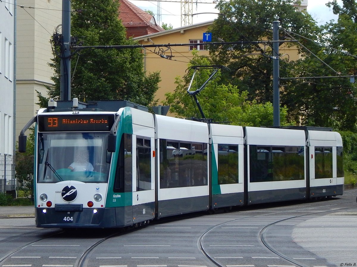 Combino NF8 Nr. 404 der ViP in Potsdam.