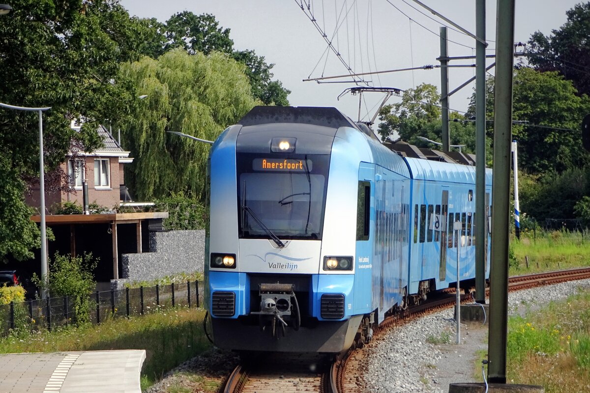 Connexxion 5031 treft am 19 Juli 2019 in Barneveld Noord ein.