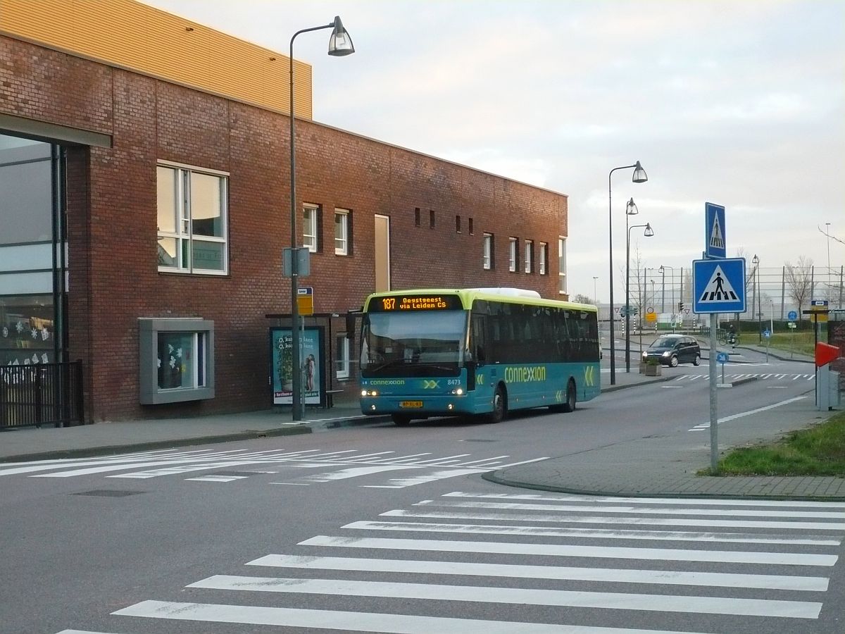 Connexxion Bus 8473 DAF/VDL Berkhof Ambassador 200 Baujahr 2005. Fortunaweg, Leiden 08-01-2012.

Connexxion bus 8473 DAF/VDL Berkhof Ambassador 200 bouwjaar 2005. Bushalte Annahoeve. Fortunaweg, Leiden 08-01-2012.