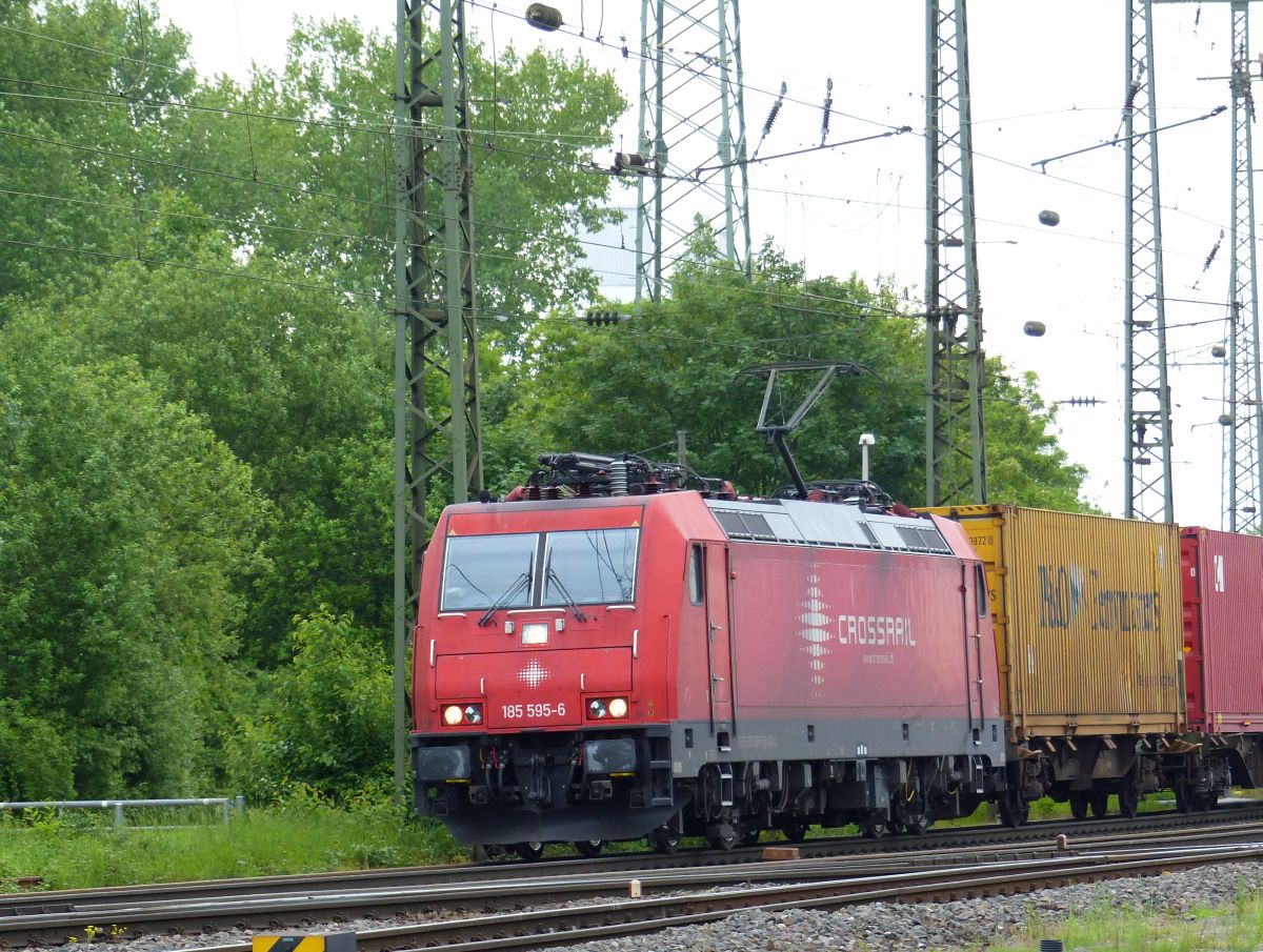 Crossrail Lok 185 595-6 bei Bahn�bergang Porzer Ringstra�e, Rangierbahnhof Gremberg, K�ln 20-05-2016.

Crossrail loc 185 595-6 bij overweg Porzer Ringstra�e, rangeerstation Gremberg, Keulen, Duitsland 20-05-2016.