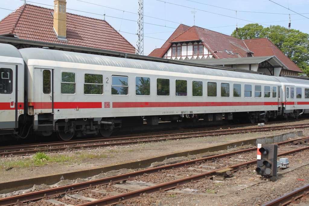 D-DB 51 80 22-91 321-5 Bimz 264.3 am 19.05.2019 in Warnemünde