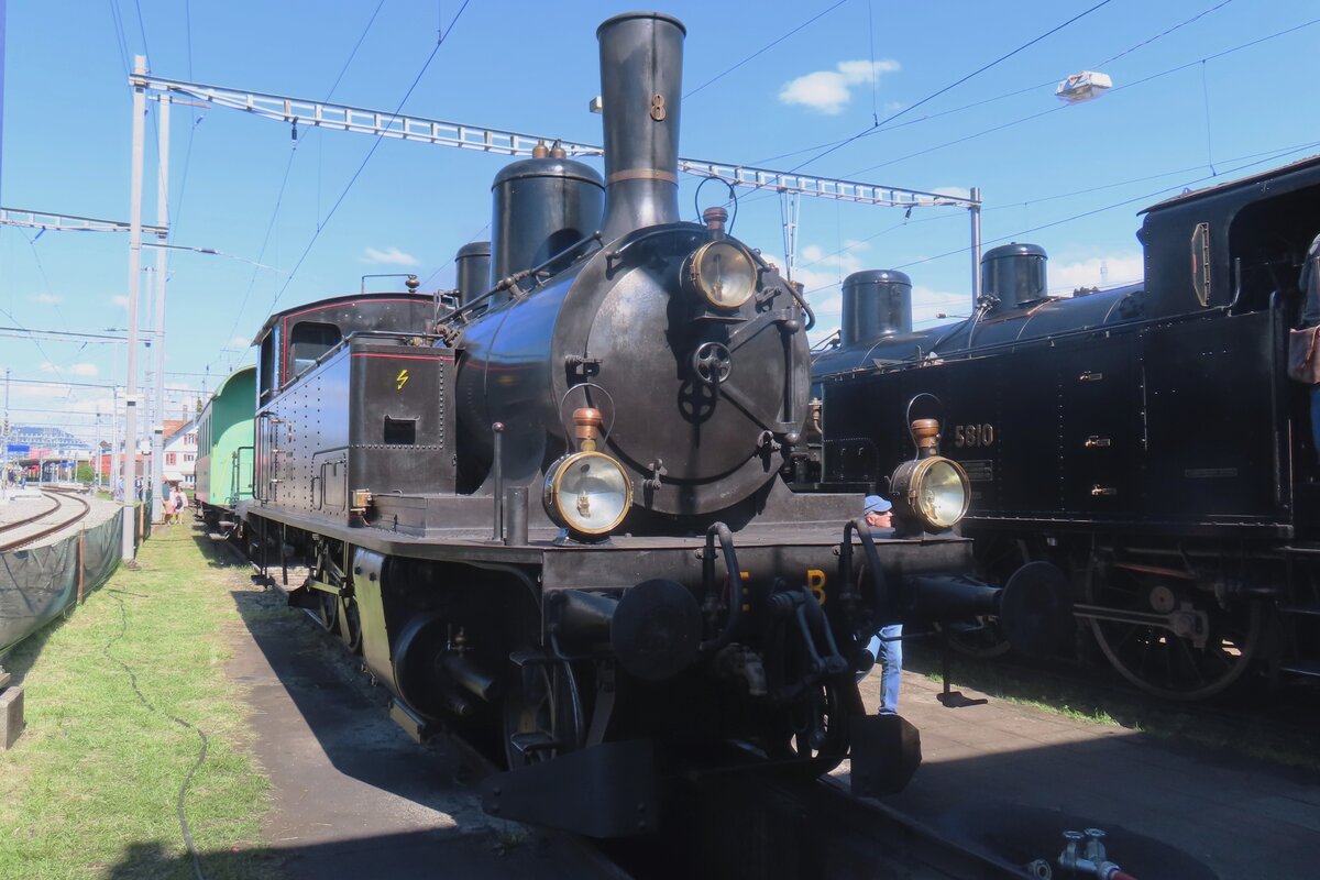 Dampfbahn Bern DBB-8 steht am 18 Mai 2025 whrend das Bahnfest  150 Jahre Emmentalbahn  ins Depot von Konolfingen.