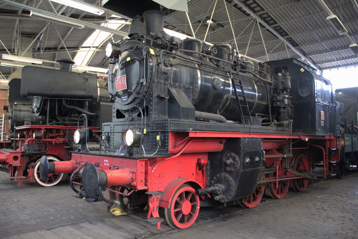 Dank einer Kamerad von mir der ein Termin in Bochum-Dahlhausen hatte  k�nnte ich am 24 September 2026 in der Loklods vons DGEG Museum in Bochum-Dahlhausen einige Bilder machen von u.A. ElnA BLE 146. 