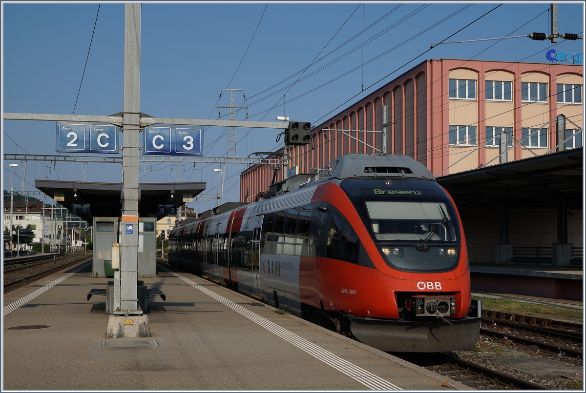 Das klassische  internationale  Bahnbild aus St.Margarethen: der ÖBB ET 4024 nach Bregenz; heute fährt die S-Bahn Vorarlberg mindestens jede Stunde, vor etlichen Jahren boten die ET 4030 nur etwa fünf Verbindungen an.
11. Sept. 2019