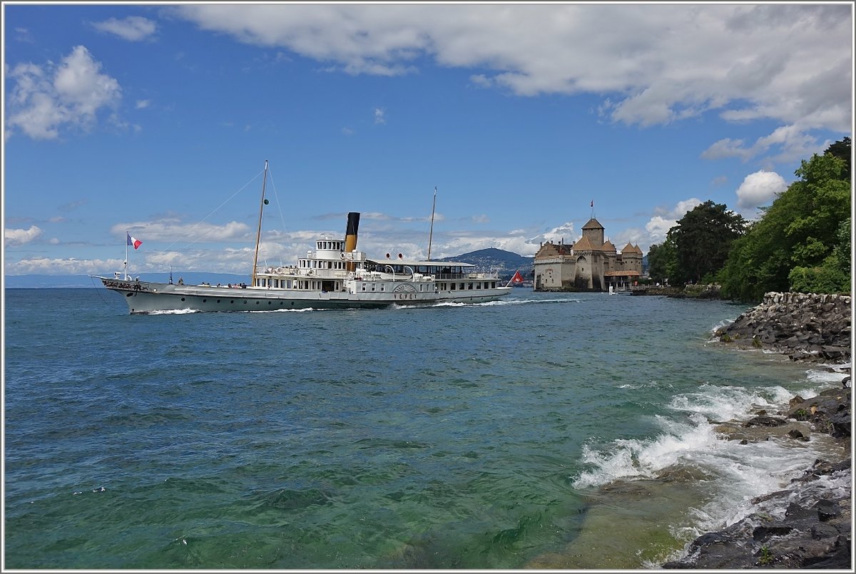 Das Schiff und das Château de Chillon freuen sich das es wieder Besucher hat.
(29.06.2020)