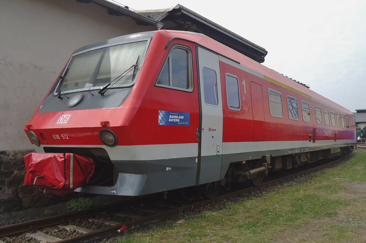 DB 610 512 war am 23 Mai 2015 der Neuloing ins Traditionsbw Nossen.
