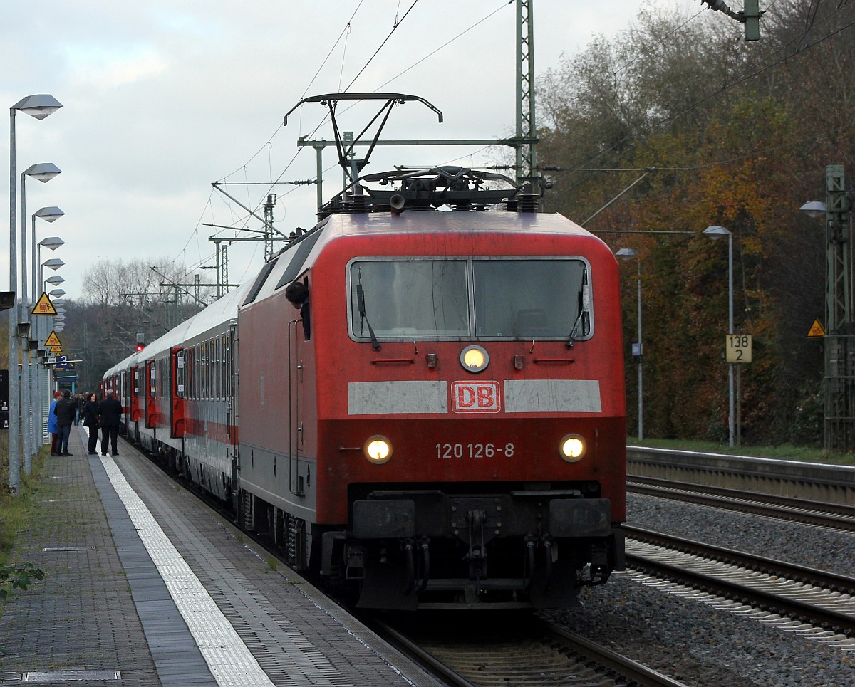 DB 6120 126-8 mit IC 2197 nach Köln. Schleswig 11.11.2016