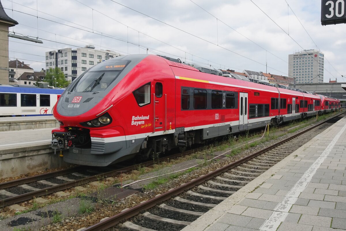 DB 633 038 steht am 21 September 2021 in München Hbf.