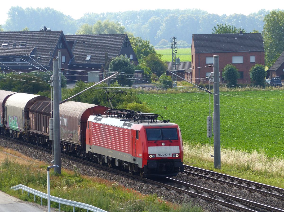 DB Cargo loc 189 080-5 Baumannstrasse, Praest bei Emmerich am Rhein 06-07-2018.

DB Cargo loc 189 080-5 Baumannstrasse, Praest bij Emmerich. Duitsland 06-07-2018.