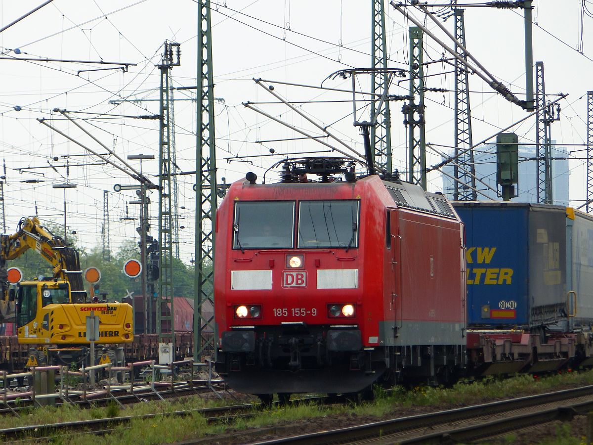 DB Cargo Lok 185 155-9 G�terbahnhof Oberhausen West 18-05-2017.

DB Cargo loc 185 155-9 goederenstation Oberhausen West 18-05-2017.