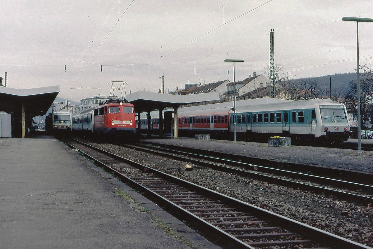 DB: Historische Aufnahme aus dem Jahre 2001, als der Bahnhof Lörrach noch von der DB bedient wurde.
Foto: Walter Ruetsch
