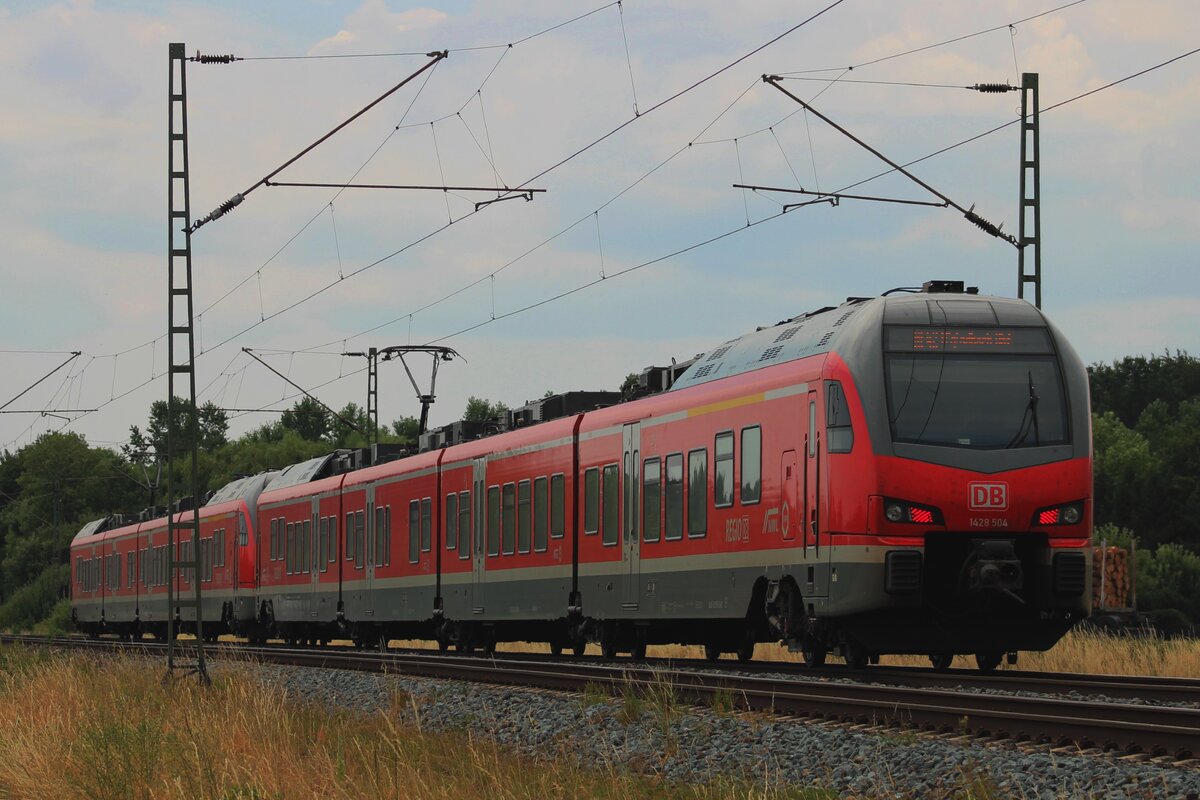 DB Regio  1 428 504 ist am 16 Juli 2026 auf den Weg nach Oberhausen und wird zwischen Buldern und D�lmen fotografiert.