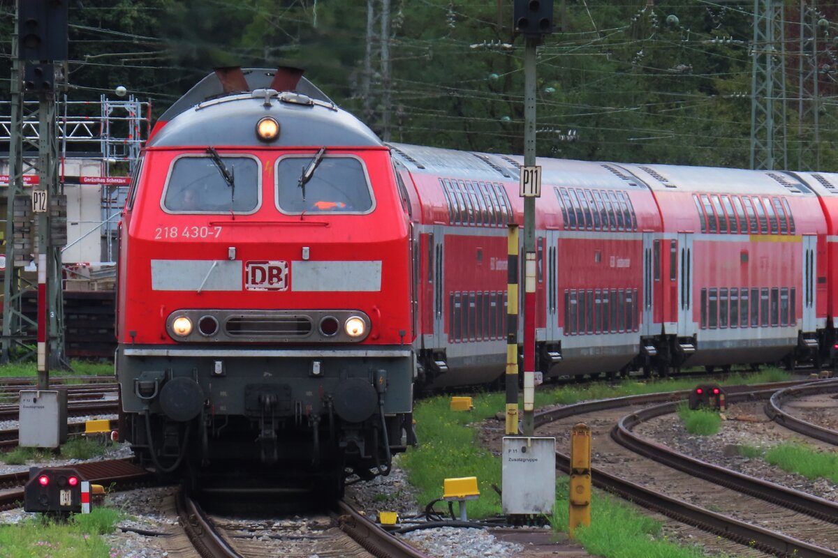 DB Regio 218 430 treft in München Ost ein am 12 September 2024.