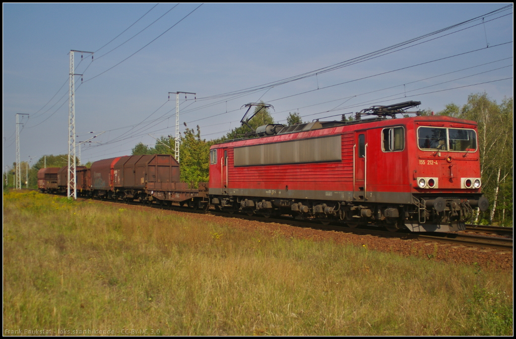 DB Schenker 155 212-4 mit einem gemischten G�terzug am 16.09.2014 durch die Berliner Wuhlheide
