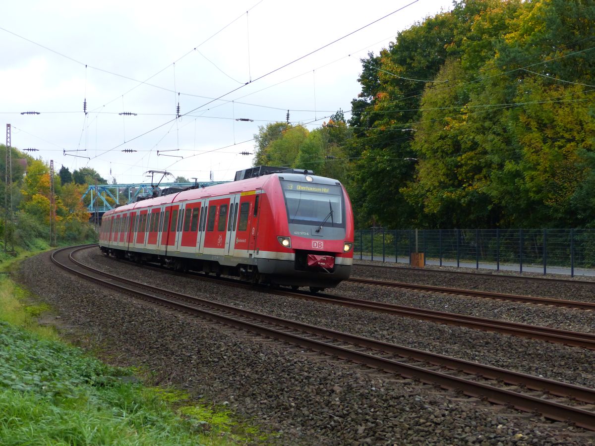 DB TW 422 573-6 M�lheim an der Ruhr 13-10-2017.

DB treinstel 422 573-6 M�lheim an der Ruhr 13-10-2017.