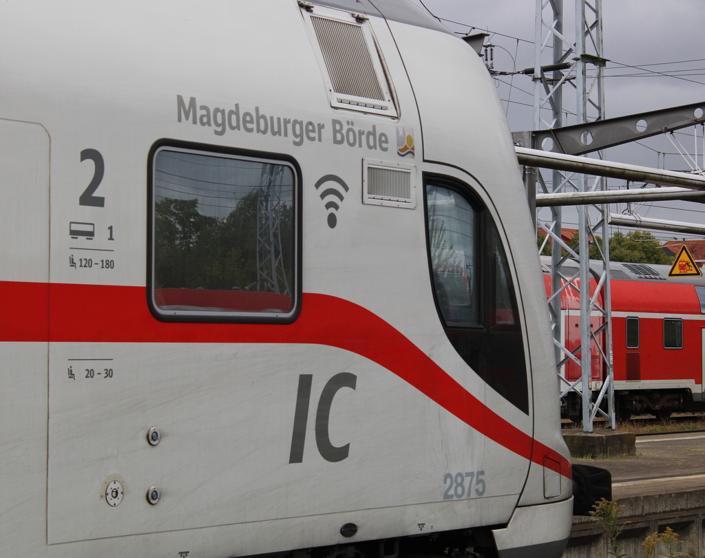 DBpbzfa 50 80 86-81 875-6 286  Magdeburger- Börde  stand am 22.08.2025 im Rostocker Hbf.