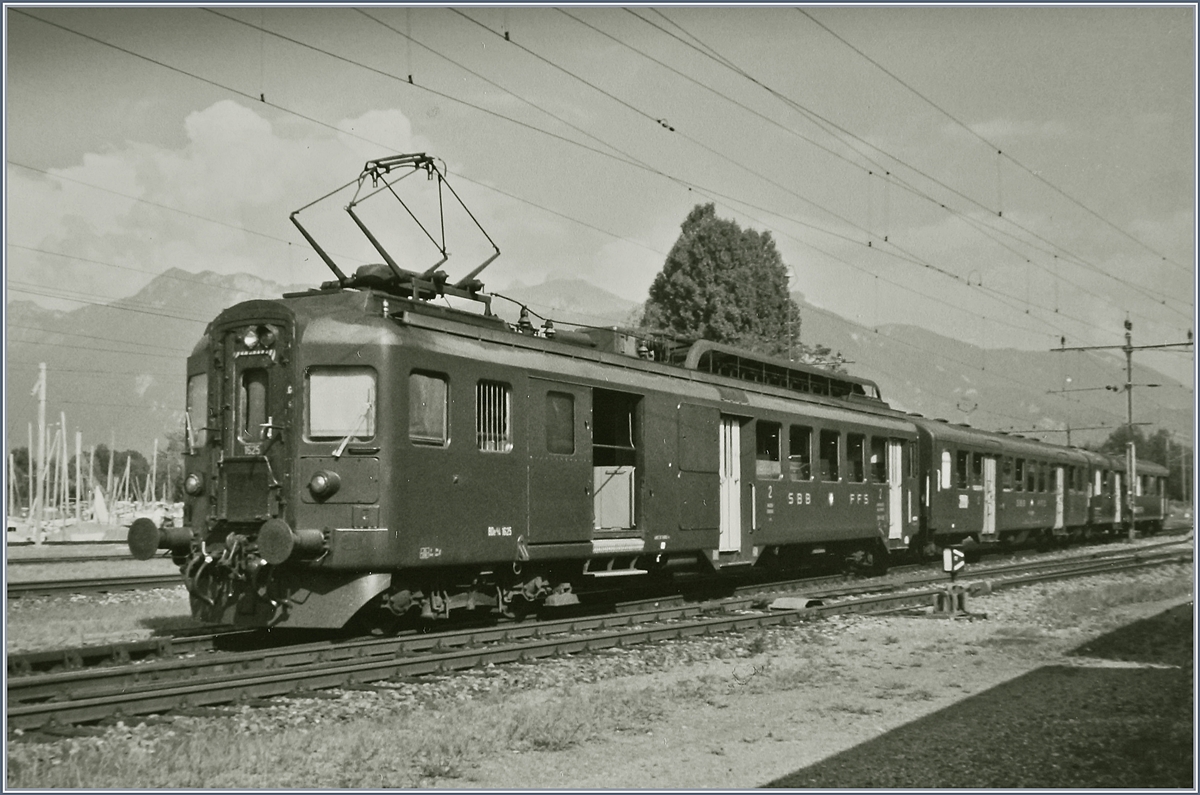 Der BDe 4/4 1625 als Regionazug von Monthey - Gingolph (Suisse) bei der Ankunft in Bouveret

21. Juli 1994