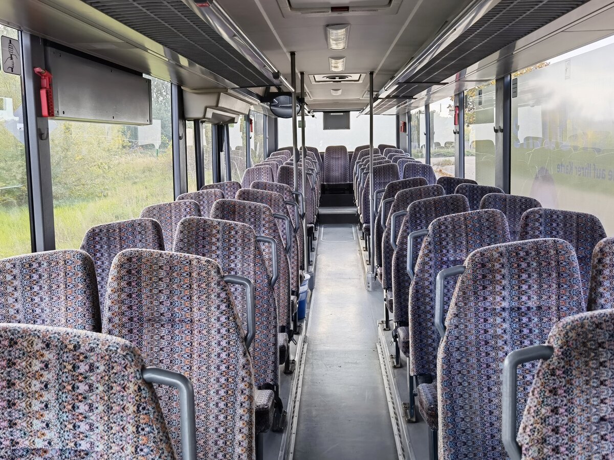 Der Fahrgastraum eines Setra 315 UL der MVVG in Waren.