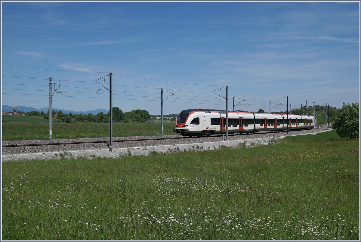 Der SBB RABe 522 206 erreicht als RE 18176 von Biel/Bienne kommend sein Ziel Meroux TGV. 

1. Juni 2019