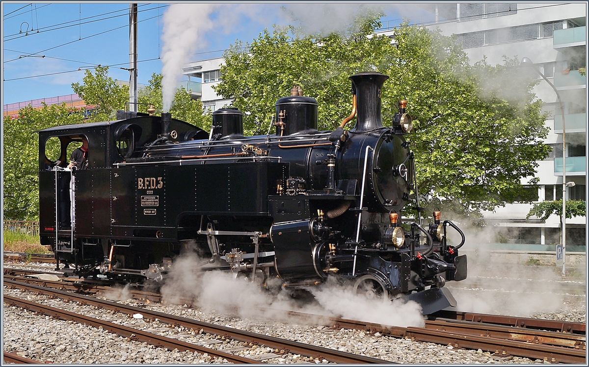 Die B.F.D. HG 3/4 N° 3 rangiert in Vevey.

21. Mai 2018