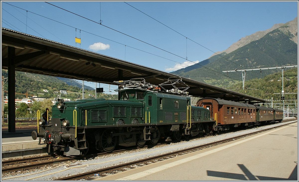 Die Ce 6/8 III 14305 in Brig. 
20. Aug. 2011