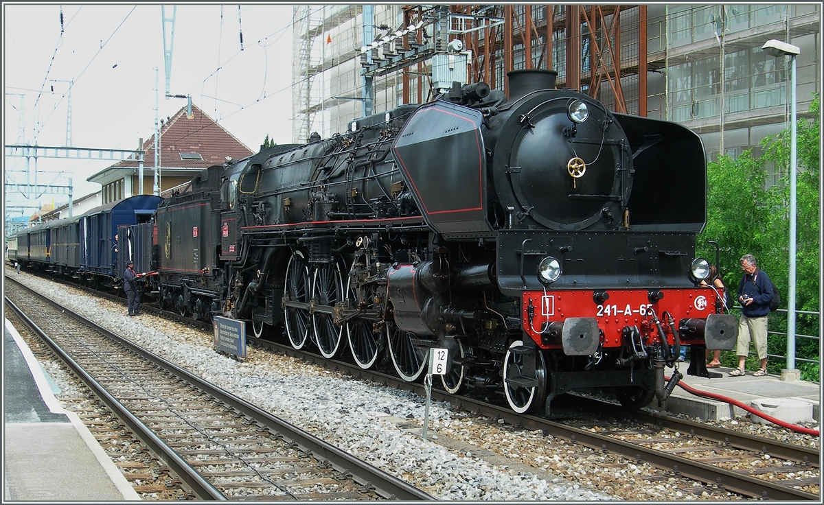 Die mchtige SNCF 241-A-65 in Morges.
30. Mai 2009