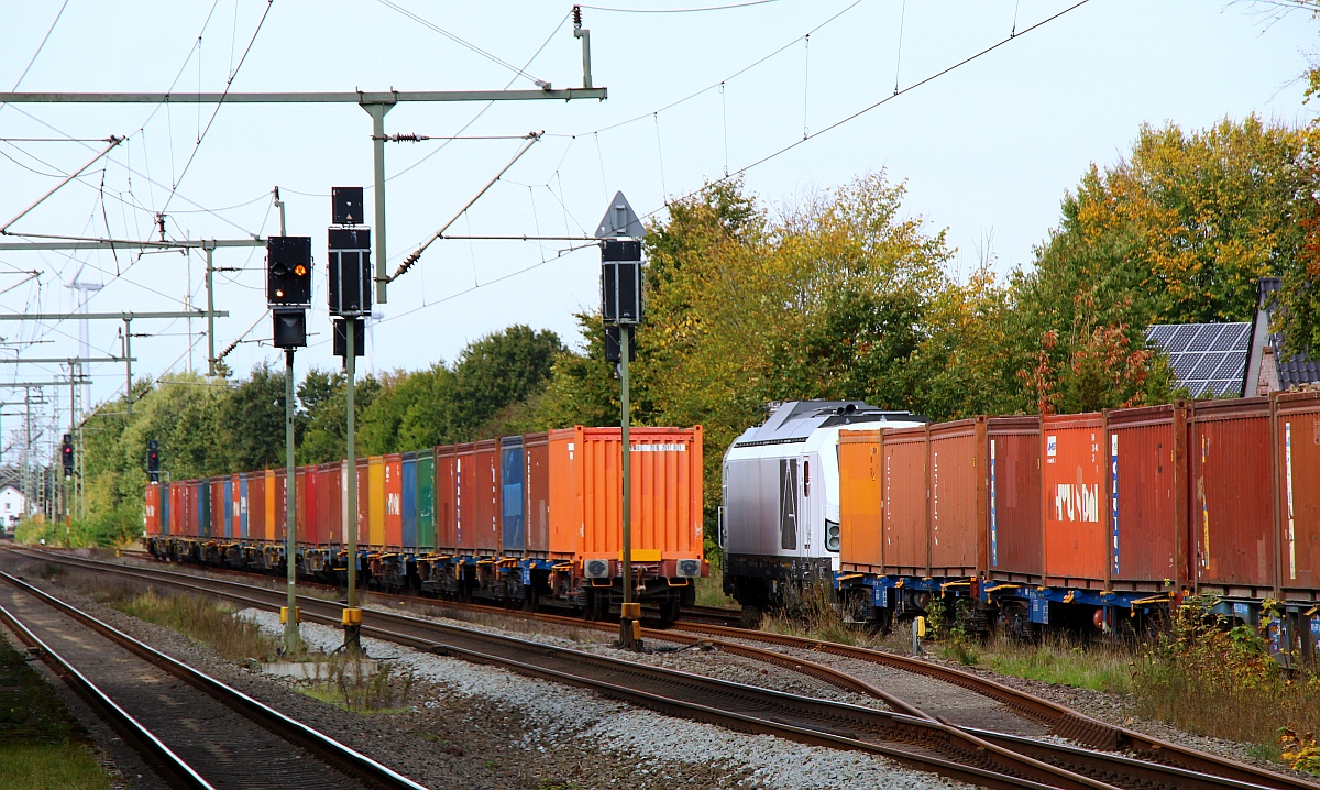 Die Rübenzug-Saison hat wieder angefangen....EGP/SIEAG 2248 997 mit den Rübencontainern auf EGP Sgns und Sgs Wagen. Jübek 10.10.2022