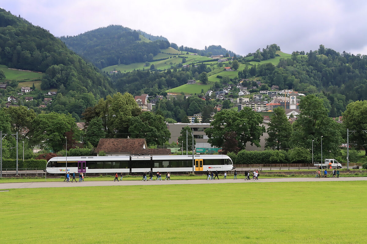 Die St.Galler S-Bahn Linie S9 (Wil - Wattwil): THURBO GTW 2/6 726 in Wattwil. 9.Juli 2021 