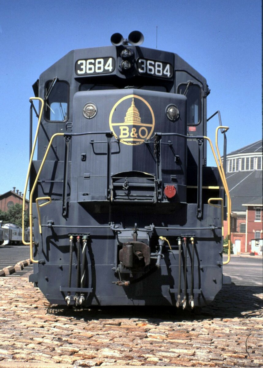 Diesellok GP 9 No.3684 im Baltimore & Ohio Museum Baltimore USA am 28.05.1999.