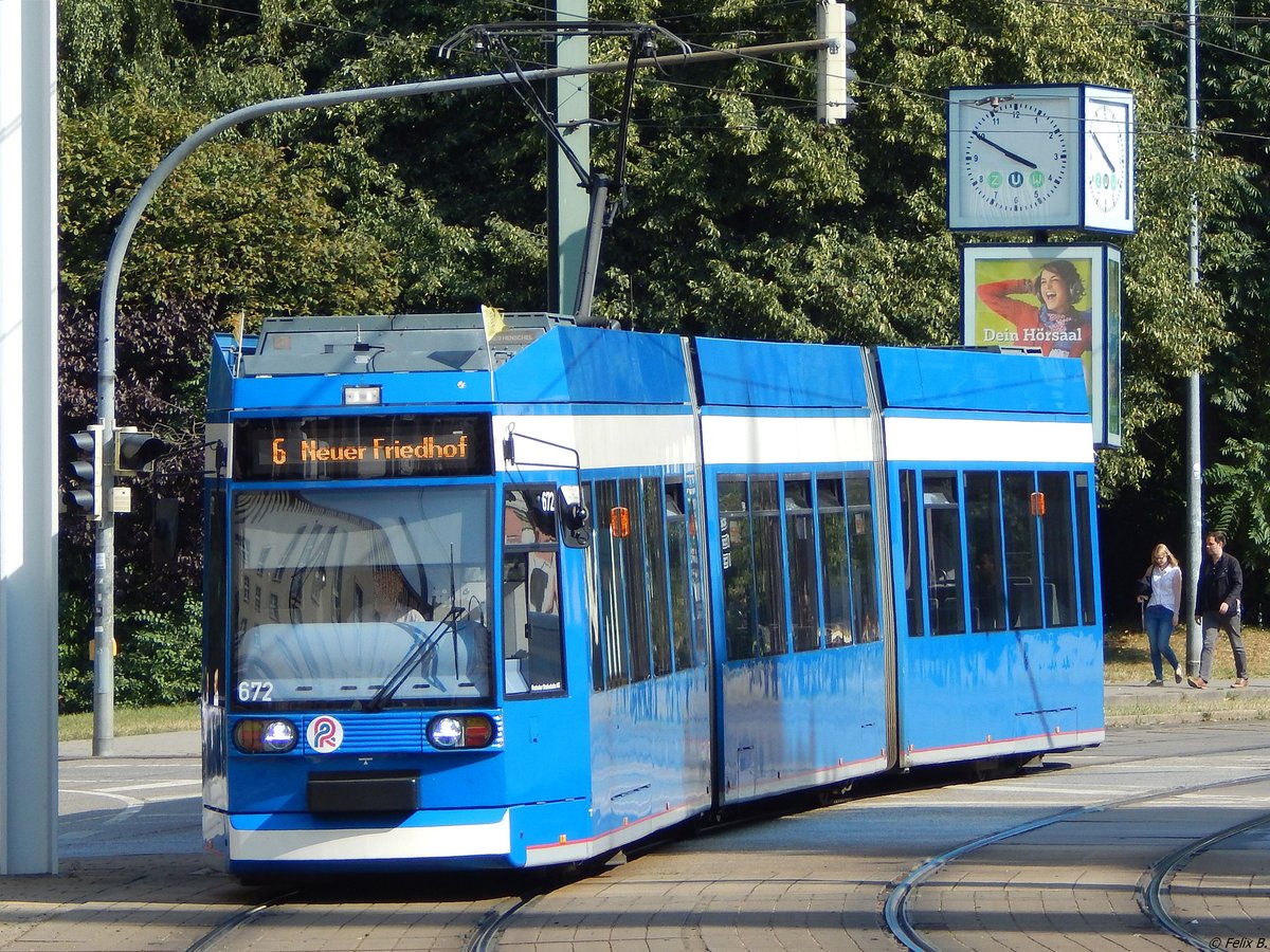 DUEWAG 6N1 NR. 672 der RSAG in Rostock.