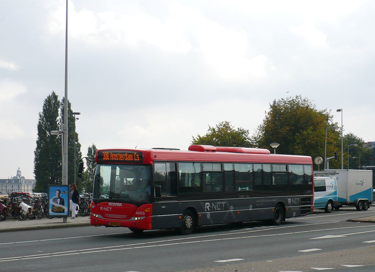 EBS R-Net Bus 4055 Scania Omnilink Baujahr 2011. Prins Hendrikkade, Amsterdam 01-10-2014.

EBS R-Net bus 4055 Scania Omnilink in dienst sinds december 2011. Prins Hendrikkade, Amsterdam 01-10-2014.