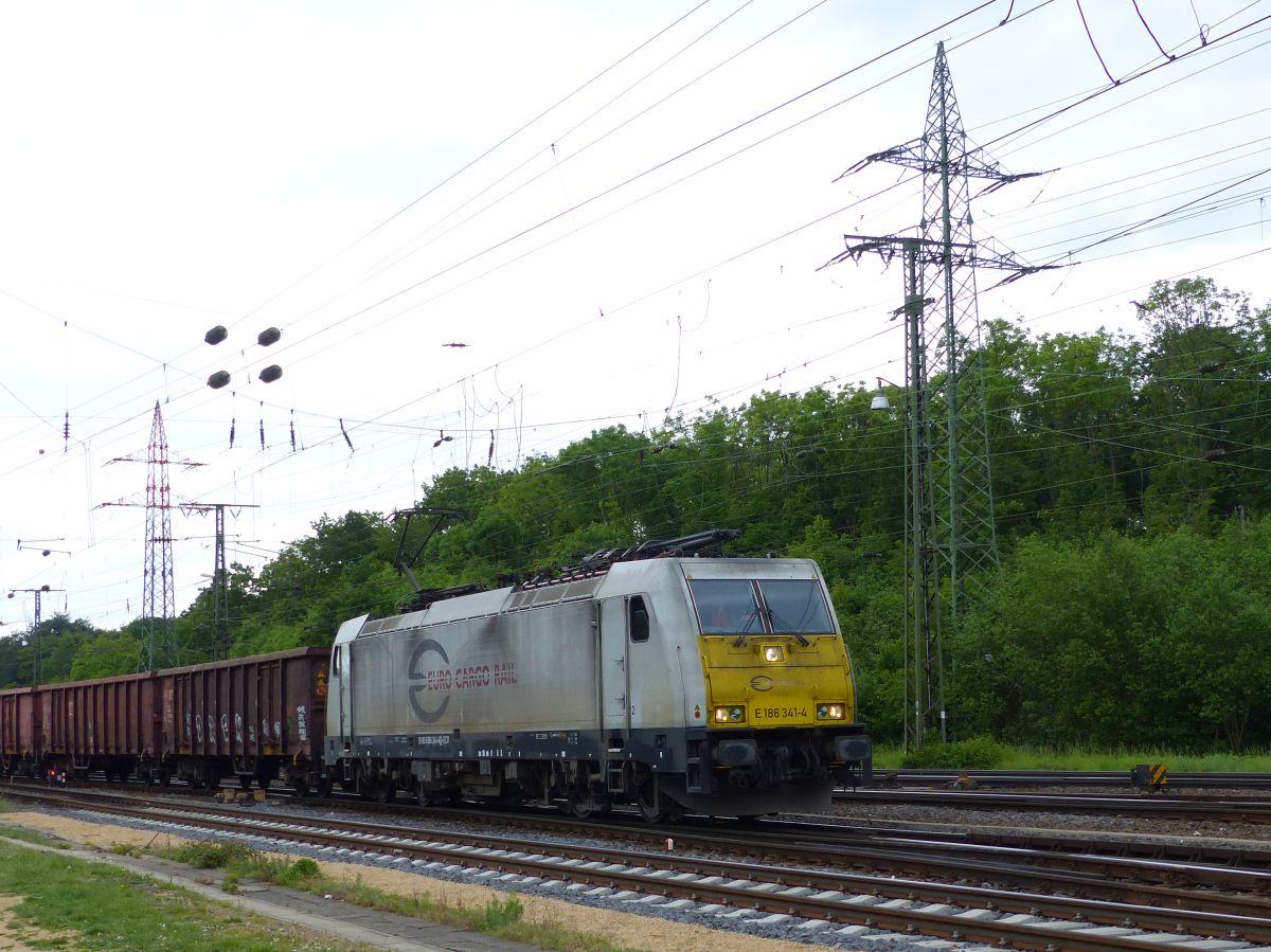 ECR (Euro Cargo Rail) Lok 186 341-4 Rangierbahnhof Gremberg, K�ln 20-05-2016.

ECR (Euro Cargo Rail) loc 186 341-4 rangeerstation Gremberg, Keulen 20-05-2016.