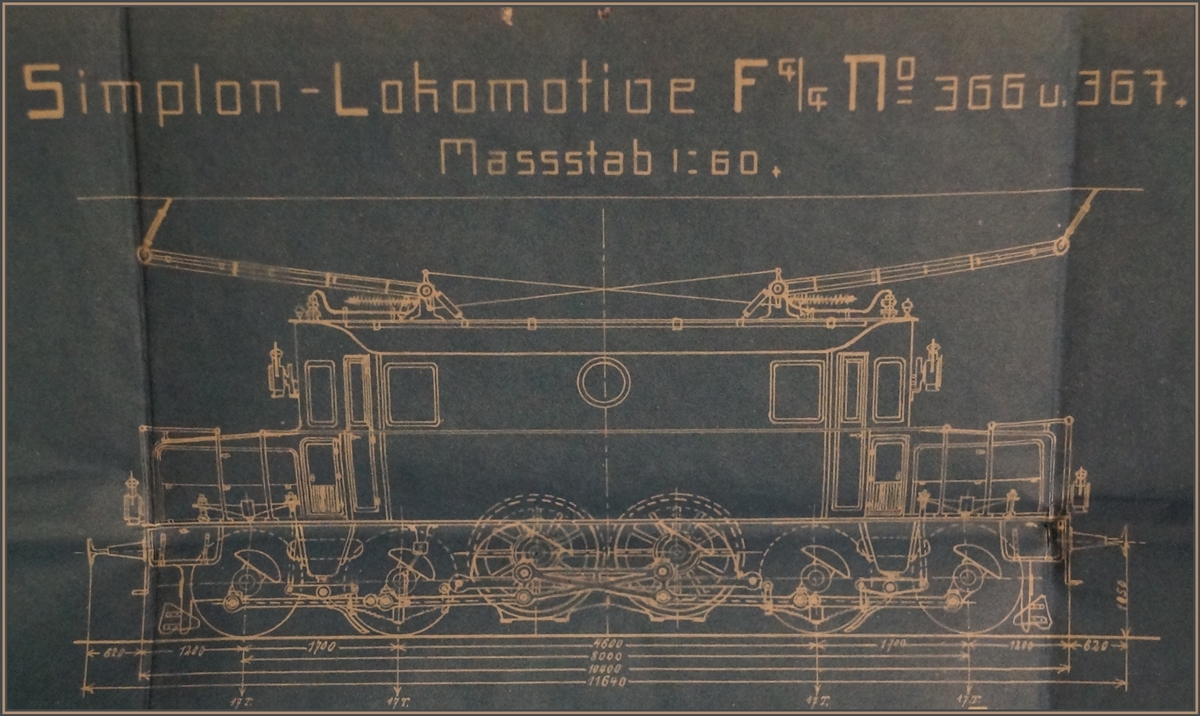 Ein Ausschnitt aus einer Blaupause mit der Fb 4/4 366 und 367 der SBB, datiert vom Januar 1918. Erst knapp ein Jahr vor der Eröffnung der Simplon Strecke, auf drängen der BBC entschied die SBB die Elektrische Traktion durch den Simplontunnel. Durch anderer Bahnen und durch Miete von Drehstromloks konnte dann tatsächlich der Betrieb elektrisch aufgenommen werden. Die hier skizierte Fb 4/4 war dann 1907 bereits eine Weiterentwicklung, die soweit erfolgreich war, das 1919 noch zwei weiter Loks nachbestellt wurden, um die Ausdehnung des Drehstrombetriebs bis Sion bewältigen zu können. Die Bezeichnung der Lok lautet bis 1920 Fb 4/4, 1920 bis 1921 Be 4/4 und ab 1921 Ae 4/4. Nach der Umstellung auf den heute üblichen 15000 Volt 16 2/3 Hertz Wechselstrombetrieb, wurden die Loks 1930 ausgemustert.
Hersteller: BBC und SLM
Stromsystem: 3000 V 16 Hz
Geschwindigkeit: 75 km/h ab 1921 80 km/h
Übersetzungsstufen: 28/37 56 und 74 km/h
Gewicht 70 Tonnen

Hinweis: Die Blaupausen befinden sich in meinem Privat Besitz. 
