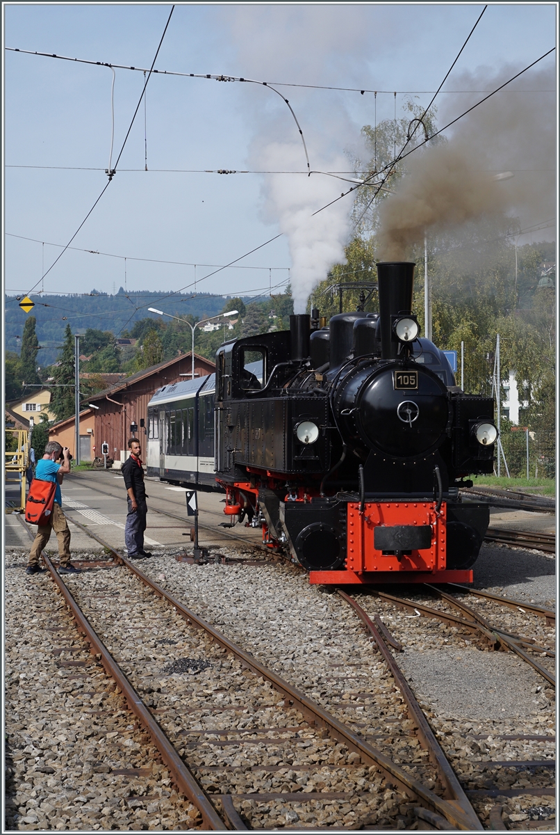 Ein kurzer Sonntags Nachmittags Ausflug zur Blonay-Chamby Bahn: in Blonay rangiert die G 2x 2/2 105. 

2. Okt. 2021