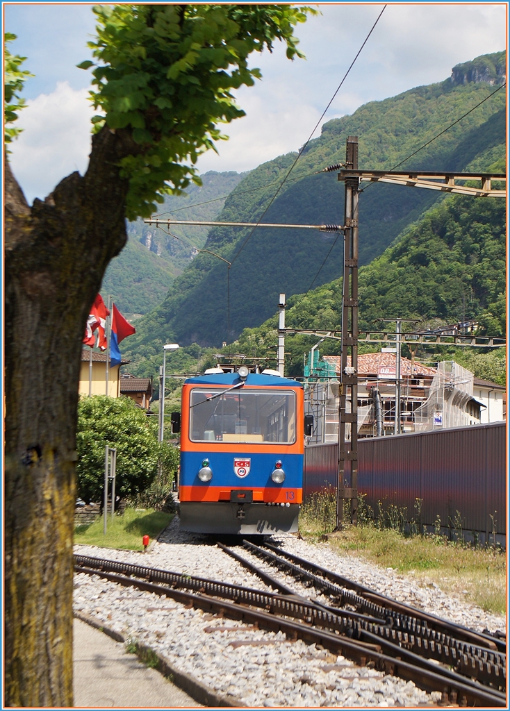 Ein Monte Generoso Triebwagne Beh 4/8 ist in Capolago Riva San Vitale abgestellt. Da die Strecke ab Bella Vista revidiert wird, kann der Zug erst wieder 2016 auf den Monte Generoso fahren.
5. Mai 2014