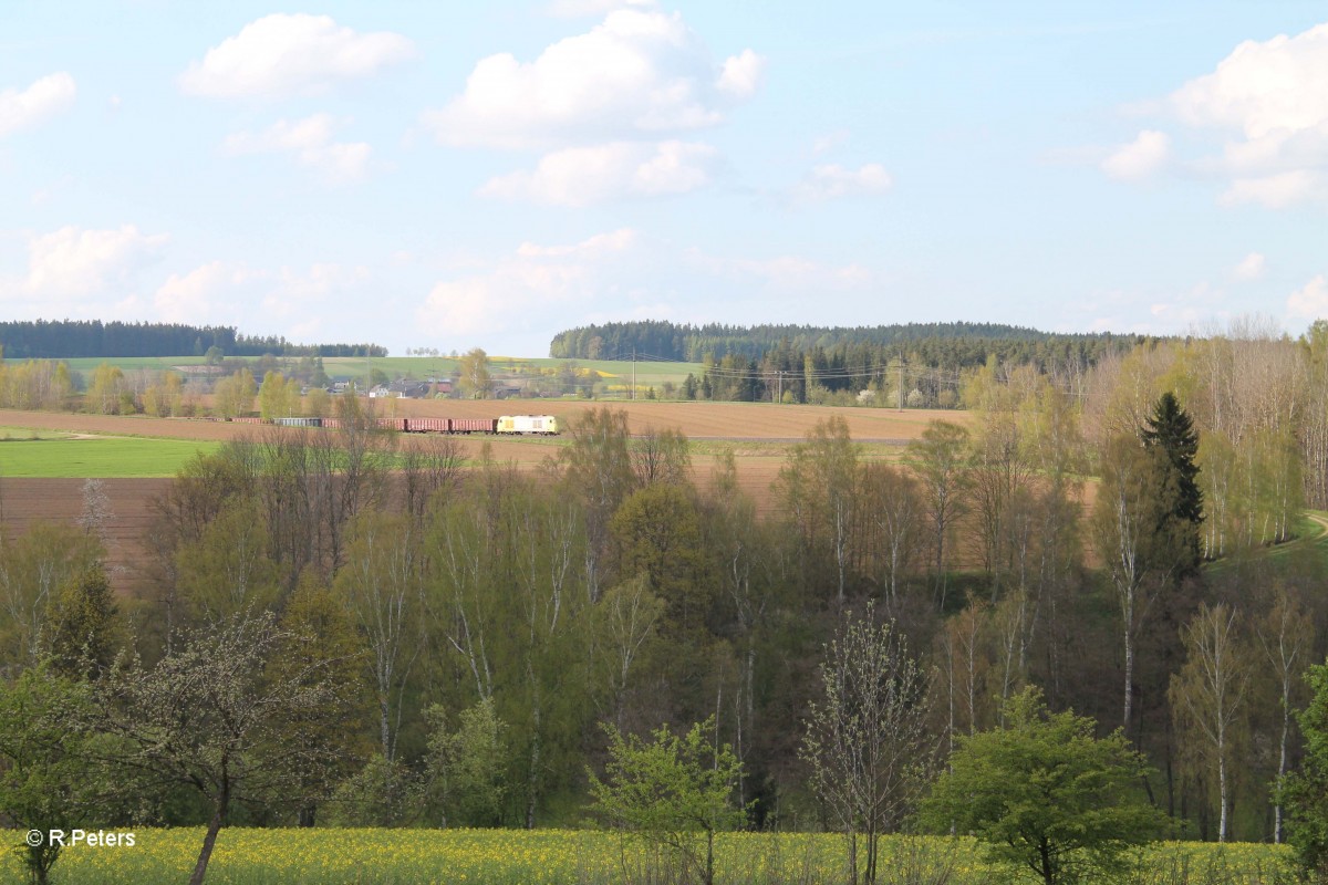 ER 20 002 mit dem 48341 Könitz - Cheb bei Unterthölau. 22.04.14