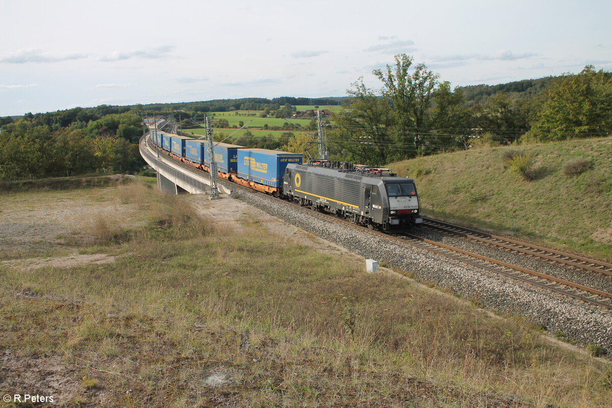 ES64 F4 283 überquert die Aurachtalbrücke bei Emskirchen in Richtung Nürnberg. 29.09.24