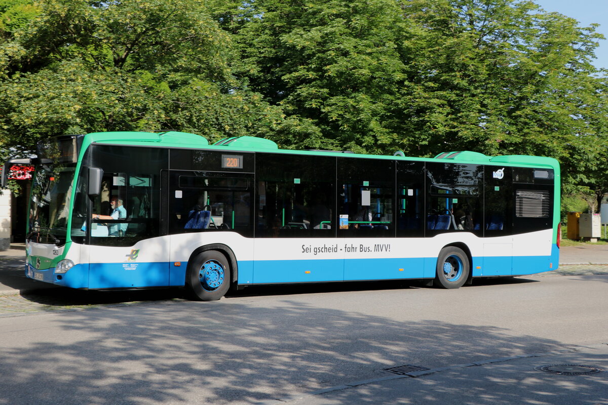 Ettenhuber, Mnchen - Nr. 1263/EBE-JE 195 - Mercedes am 29. Juni 2024 in Mnchen (Aufnahme: Martin Beyer)