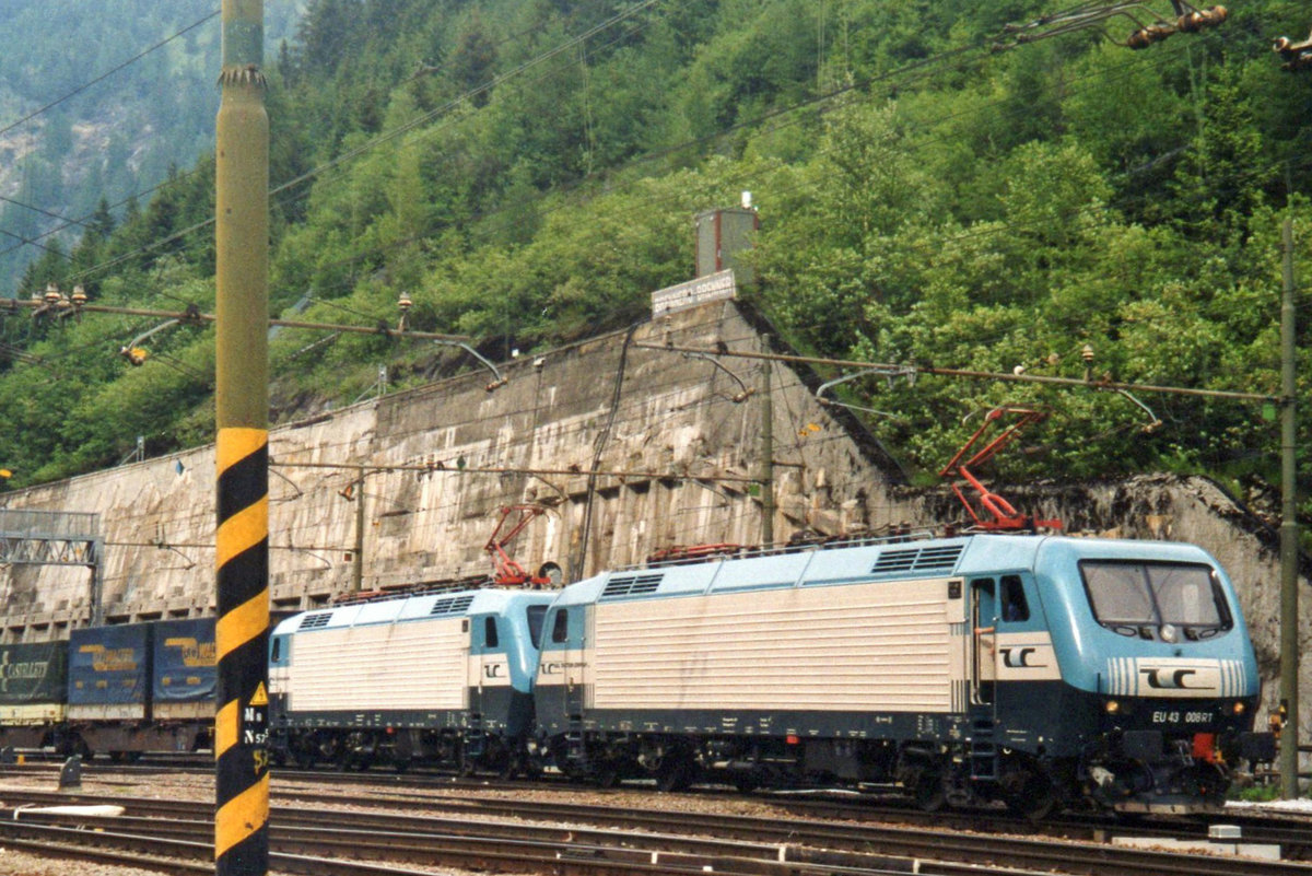 EU43-006 der RTC verlsst am 2 Juni 2003 Brennero.