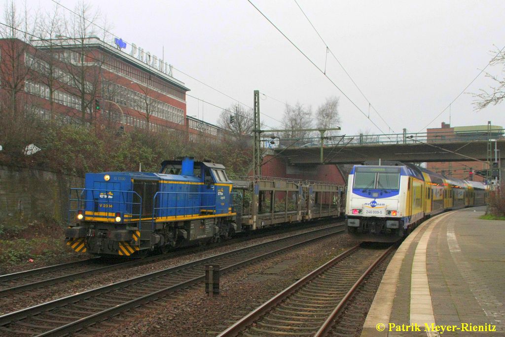 EVB V2304 mit BLG Logistics Leerzug in Hamburg-Harburg auf dem Weg nach Falkenberg (Elster)
Der Zug wird im Betriebsbahnhof Hamburg-Harburg auf die BR 140 umgespannt.
