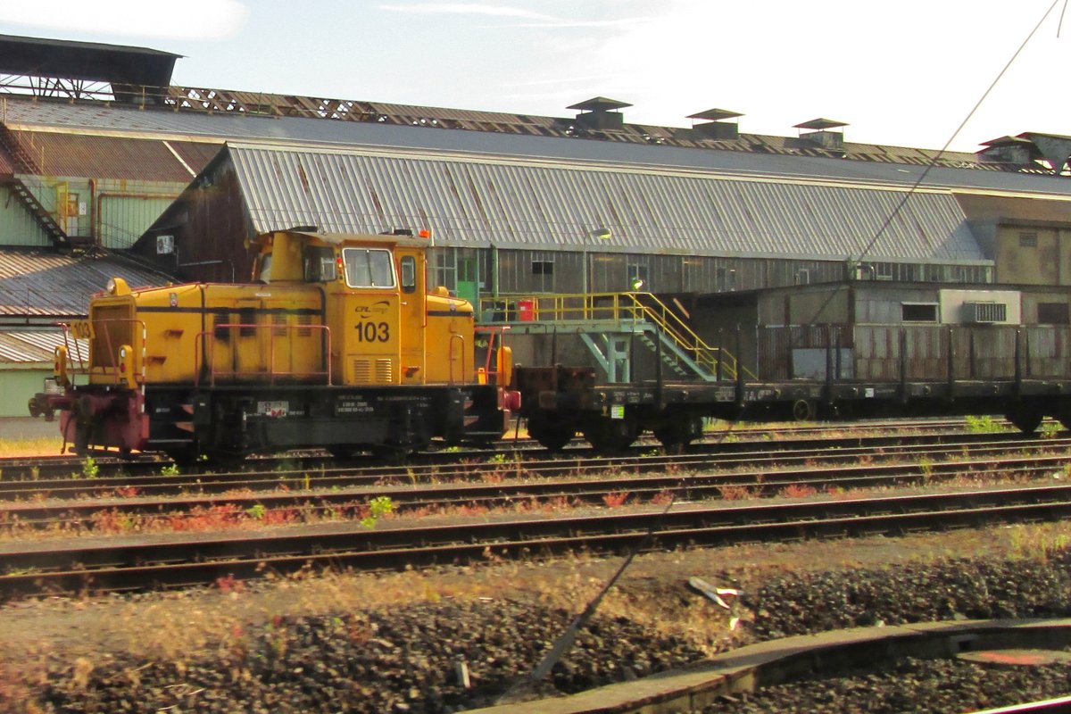 Ex-ARBED CFL 103 steht am 8 Juni 2015 in Rodange.