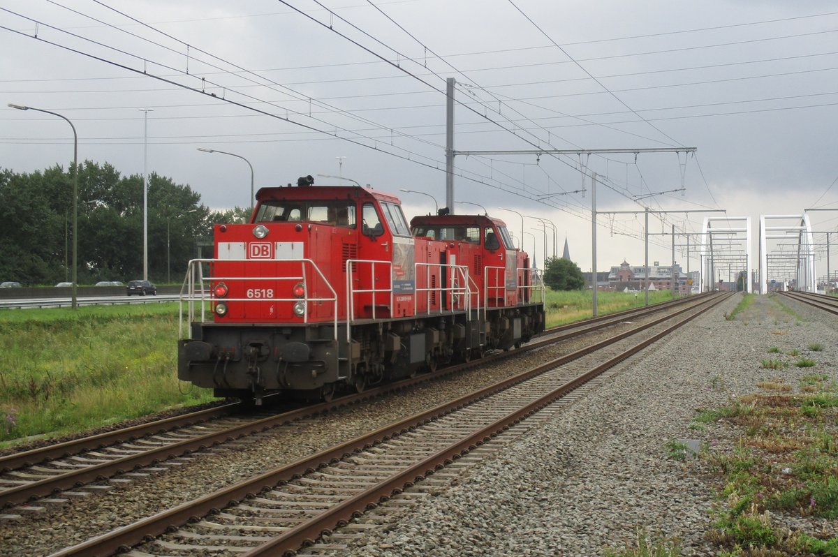 Ex-NS 6518 durcheilt am 12 Augustus 2017 Antwerpen-Luchtbal.