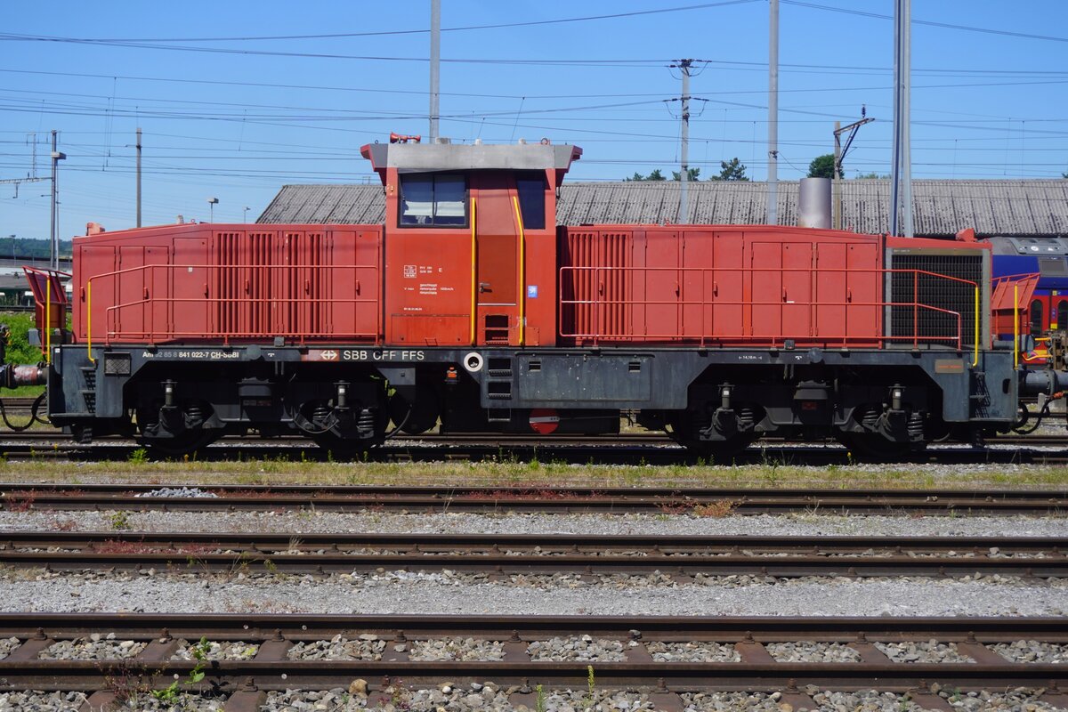 Ex-SBB 841 027 steht am 23 Mai 2026 in Brugg AG abgestellt.